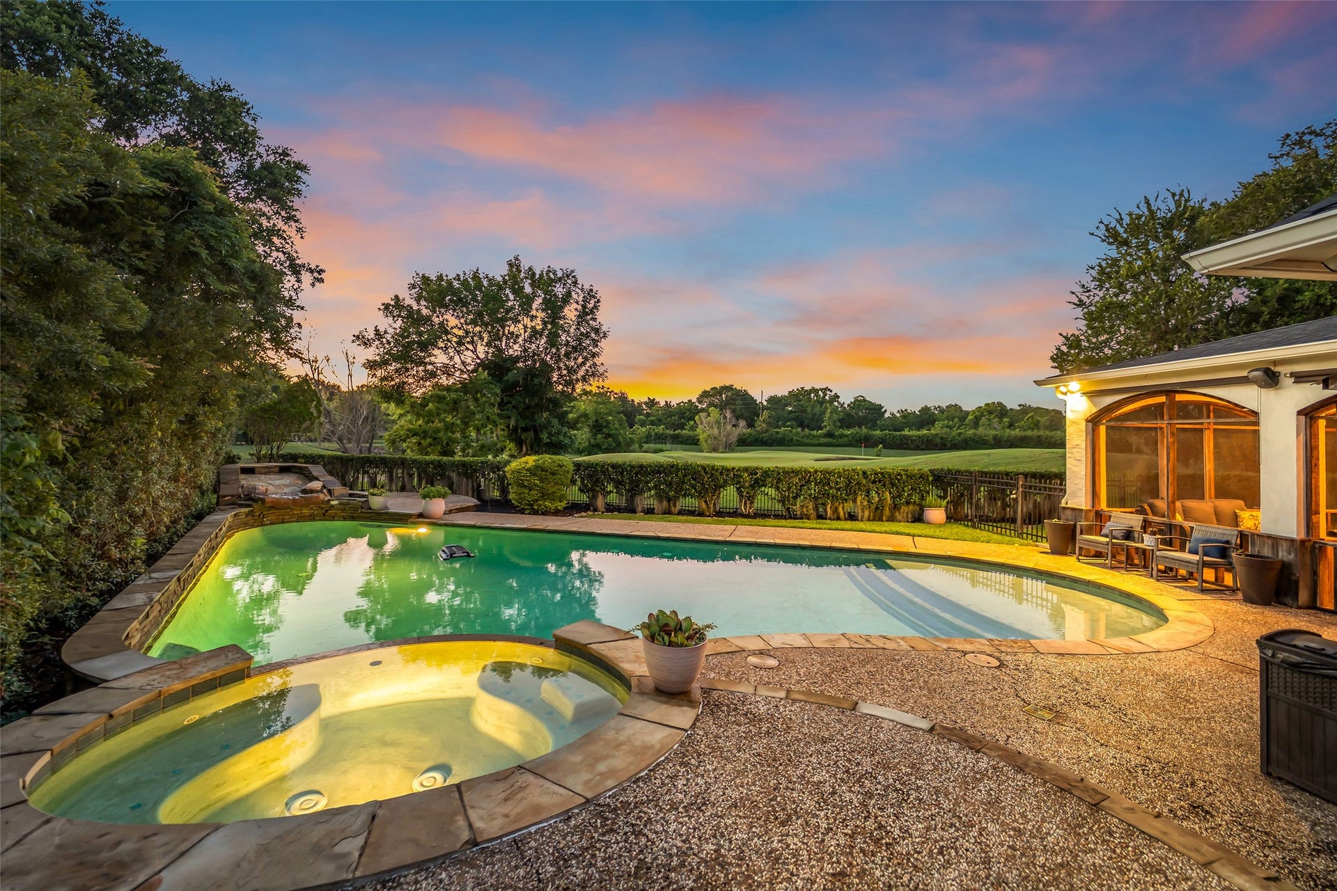 8703 Stones Throw Lane, Missouri City, TX 77459 Outdoor porch and pool lighting allows you to enjoy the outdoors anytime!