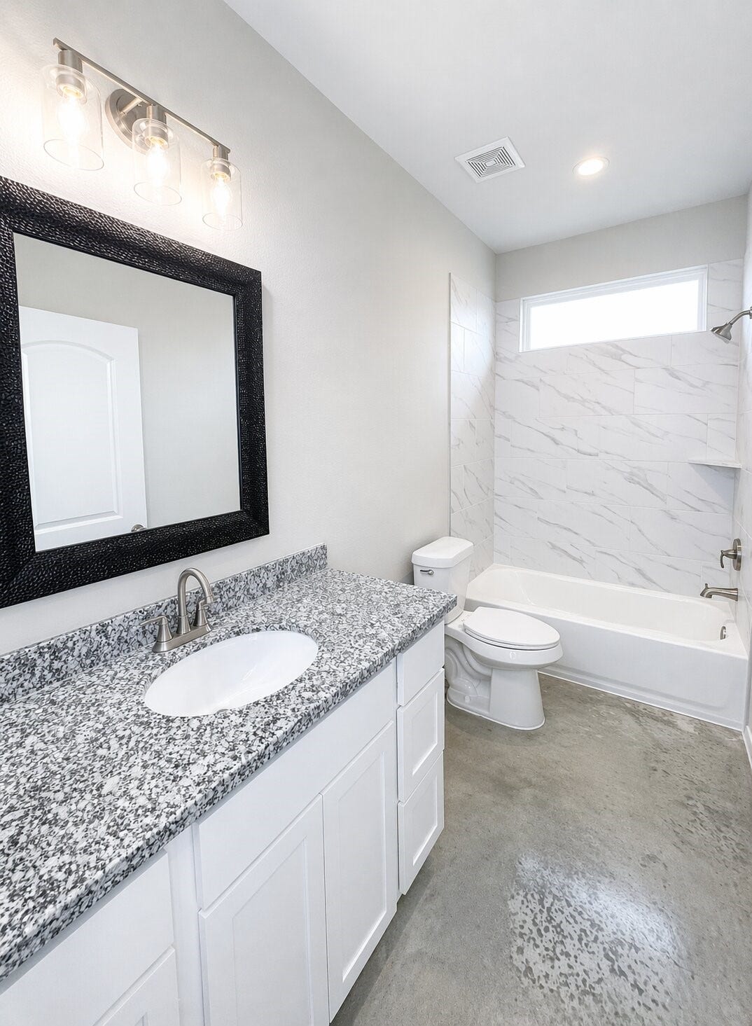 15622 Walnut Drive, Montgomery, TX 77356 ** Image is of a previous home.