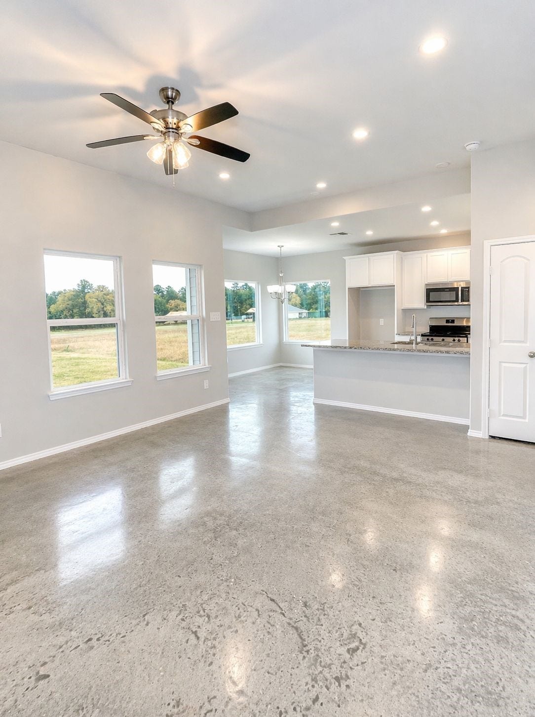 15622 Walnut Drive, Montgomery, TX 77356 ** Image is of a previous home.