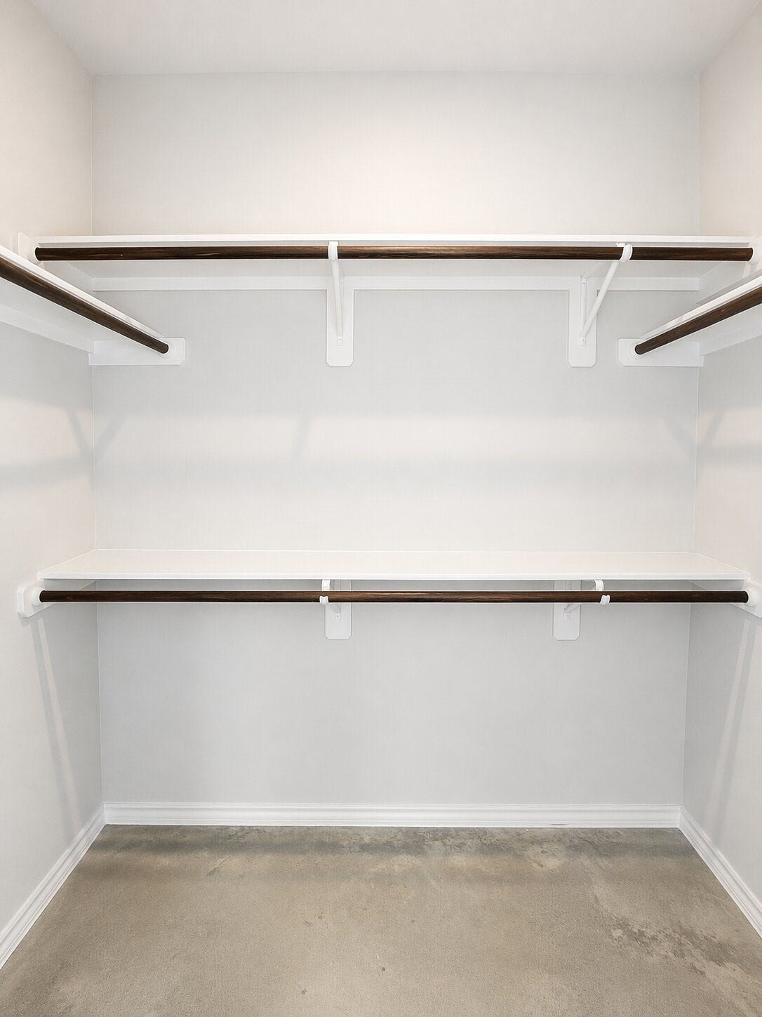 15622 Walnut Drive, Montgomery, TX 77356 Her Closet ** Image is of a previous home.