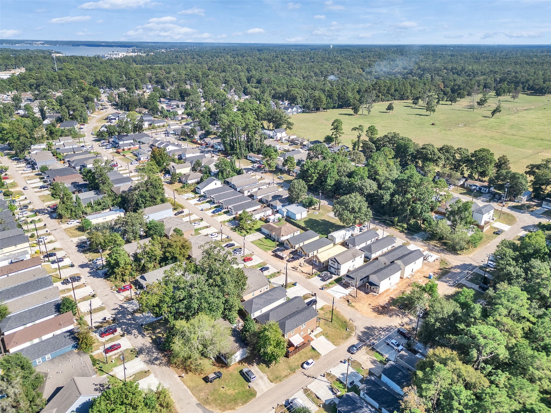 16984 W Juneau, Montgomery, TX 77316 Lake Conroe Village view from above- Vista desde la altura de esta hermoa subdivision