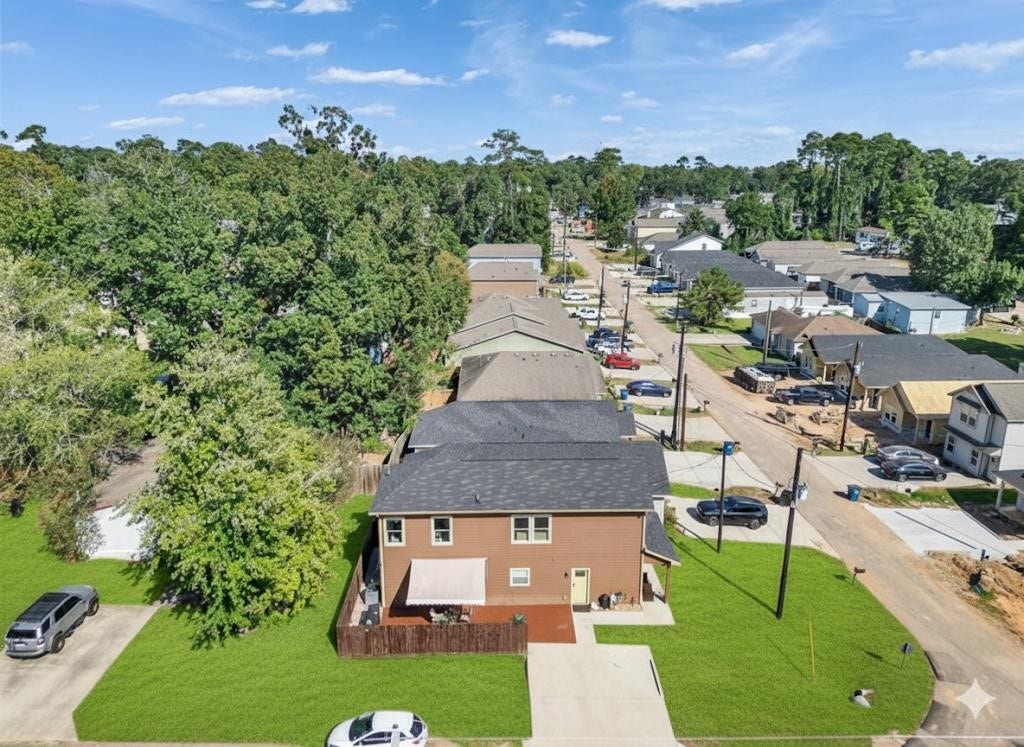 16984 W Juneau, Montgomery, TX 77316 Best corner lot- Most beautiful house in the neighborhood- Sin duda alguna la casa mas hermosa de toda la vecindad