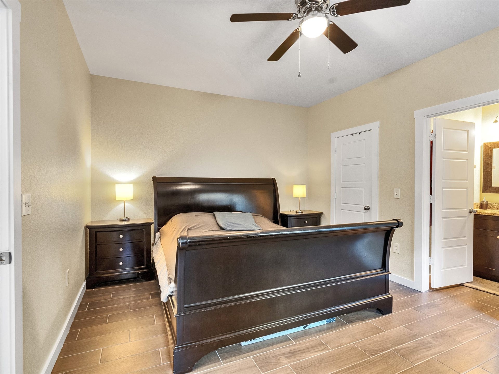 16984 W Juneau, Montgomery, TX 77316 16984 W Juneau, Montgomery, TX 77316