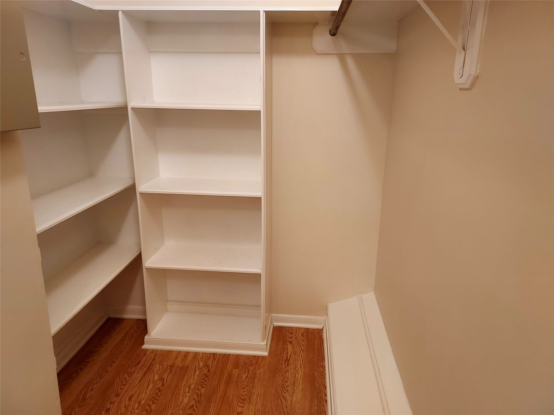 10611 Vandercroft Court, Houston, TX 77070 10611 Vandercroft Court, Houston, TX 77070