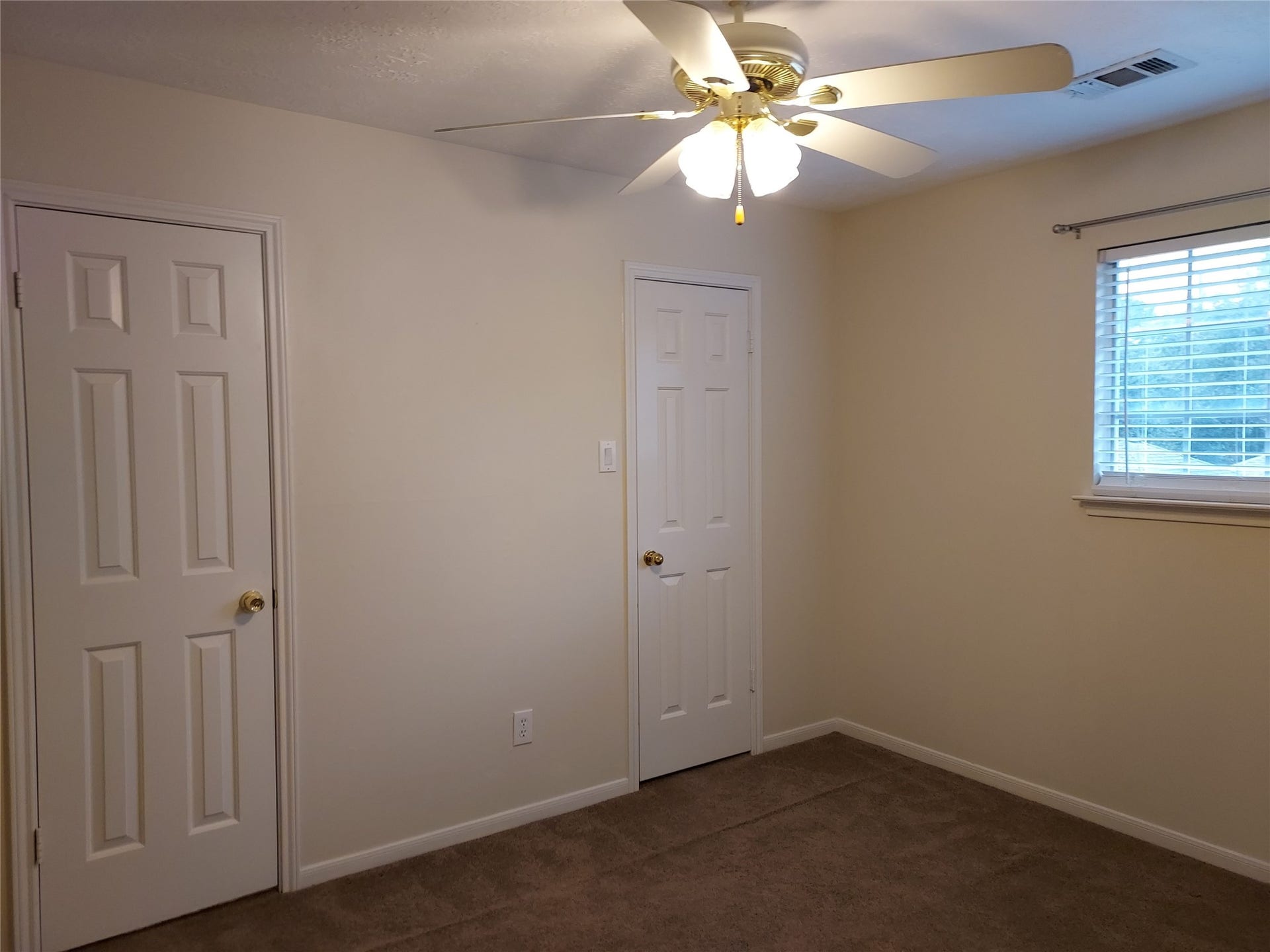 10611 Vandercroft Court, Houston, TX 77070 10611 Vandercroft Court, Houston, TX 77070