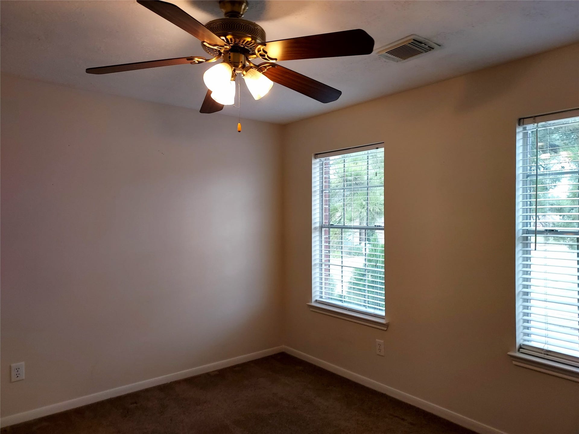 10611 Vandercroft Court, Houston, TX 77070 10611 Vandercroft Court, Houston, TX 77070