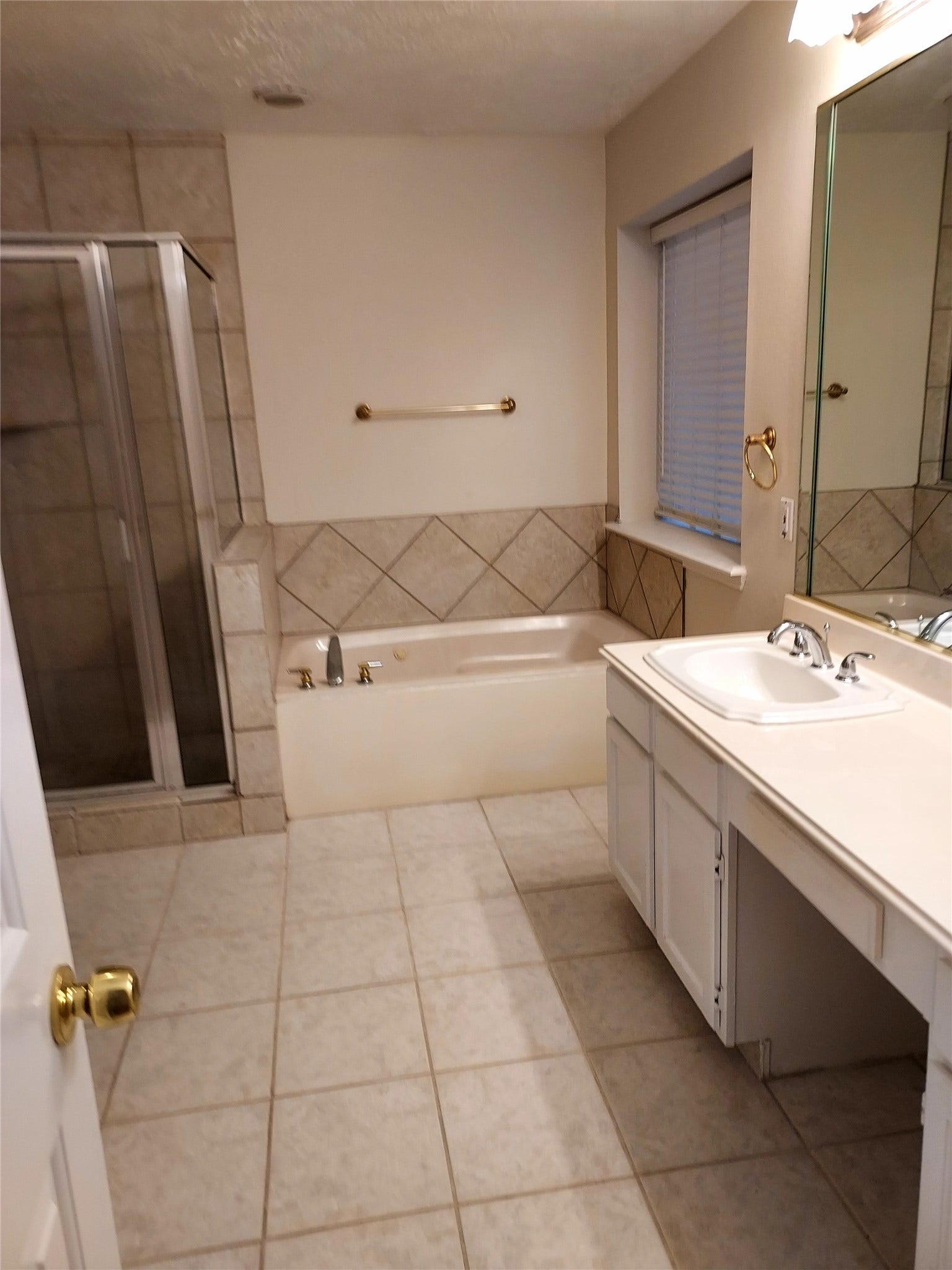 10611 Vandercroft Court, Houston, TX 77070 10611 Vandercroft Court, Houston, TX 77070