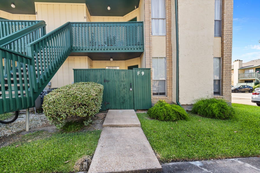 Property photo for 1516 Bay Area Boulevard, #F9, Houston, TX