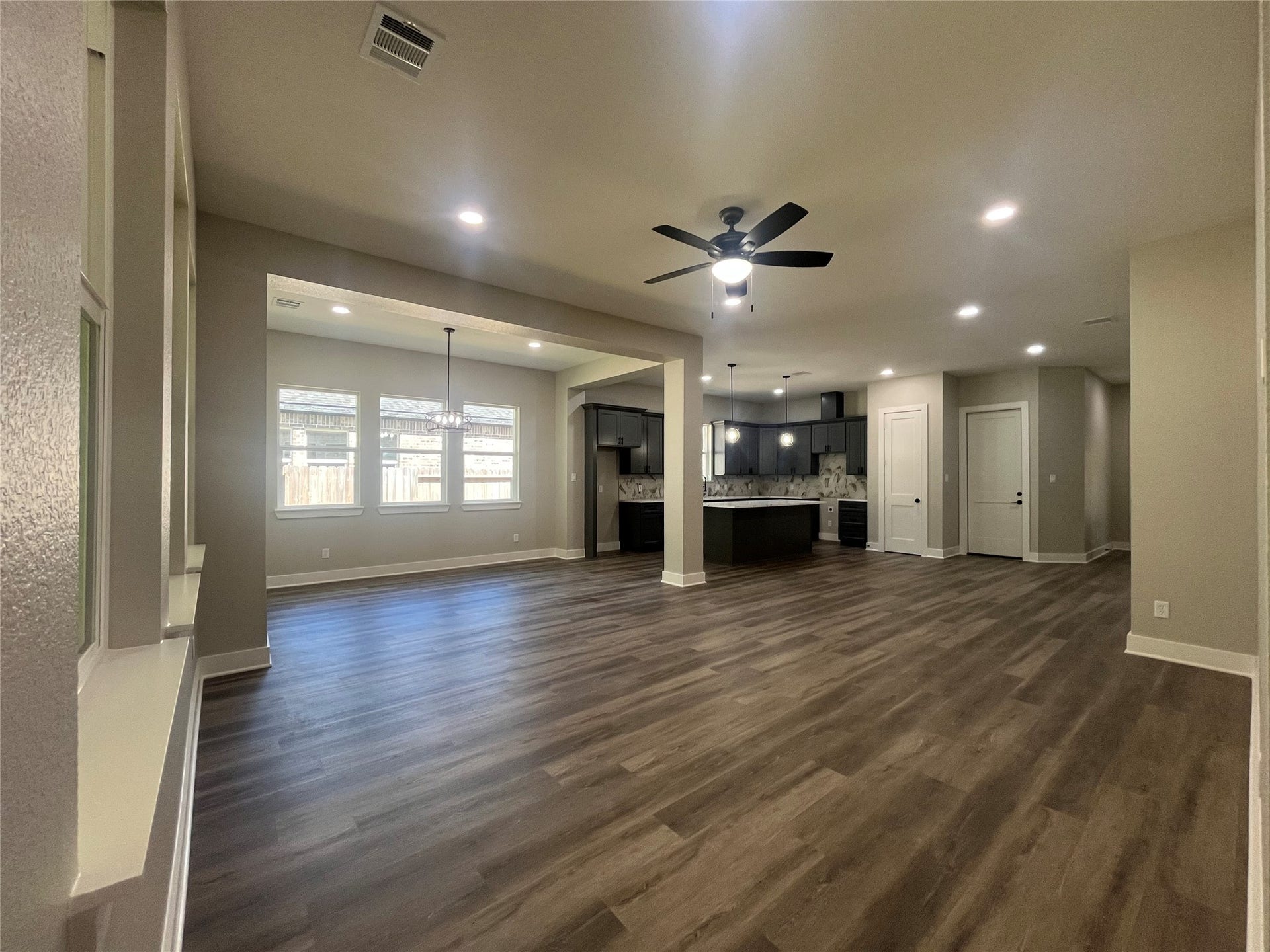 28807 Champion Oaks Dr, Magnolia, TX 77354 28807 Champion Oak living