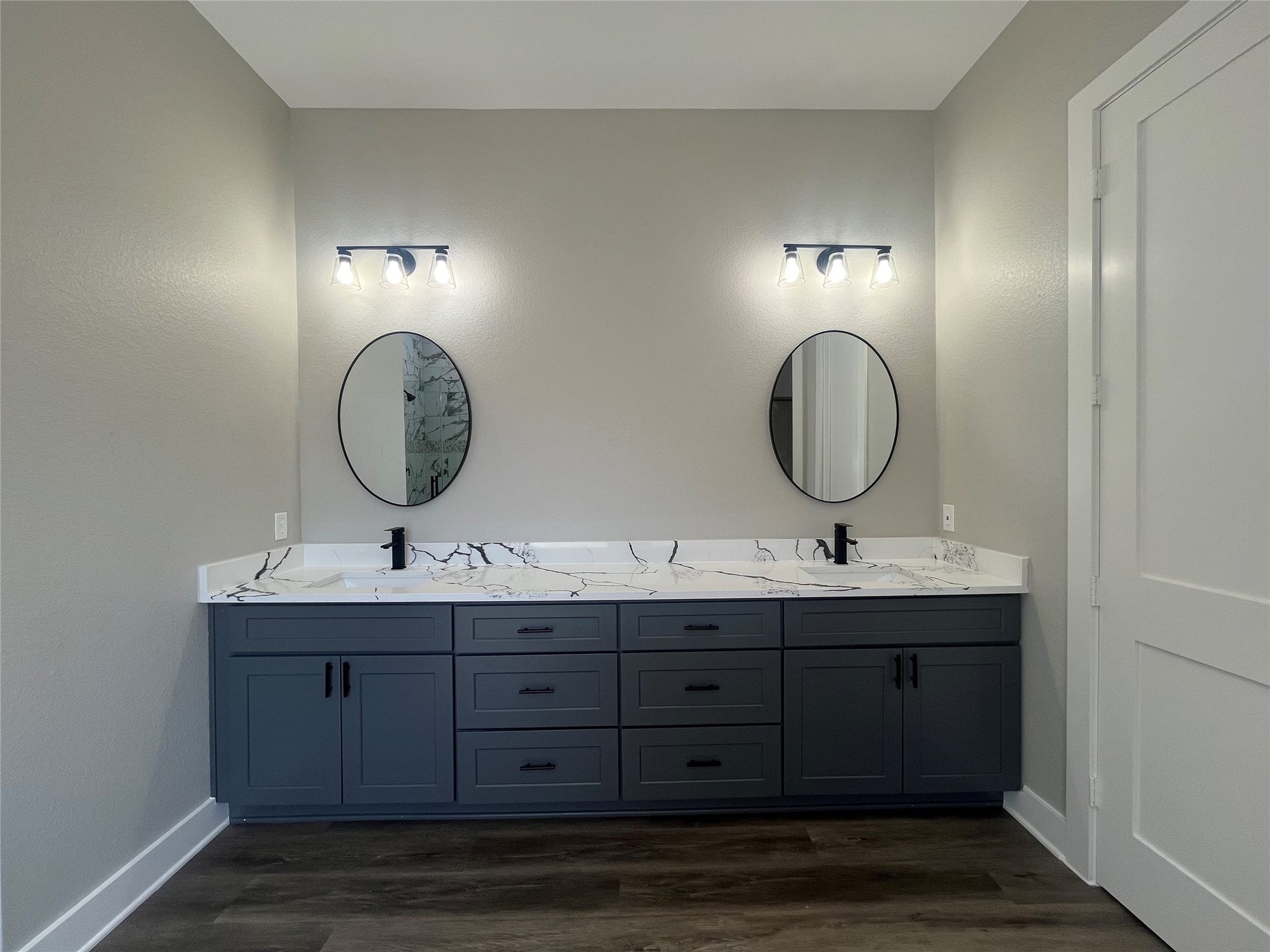 28807 Champion Oaks Dr, Magnolia, TX 77354 28807 Champion Oak primary double vanity