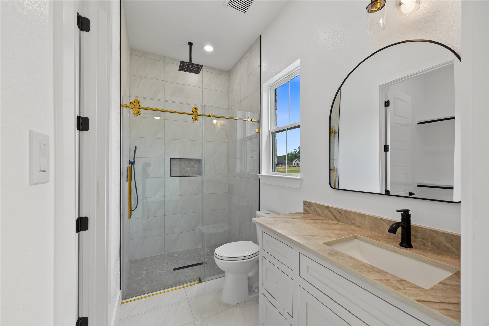 15044 Tybee Lane, Conroe, TX 77306 15044 Tybee Lane, Conroe, TX 77306