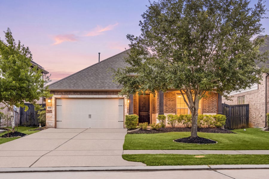 Property photo for 915 Abelia Avenue, Richmond, TX