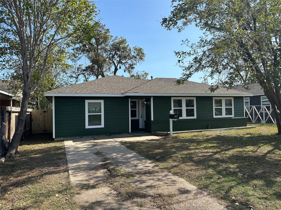 Property photo for 1041 Evanston Street, Houston, TX