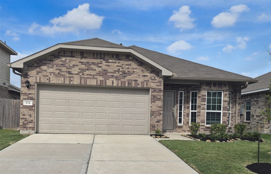 Property photo for 104 Cullen Street, Angleton, TX