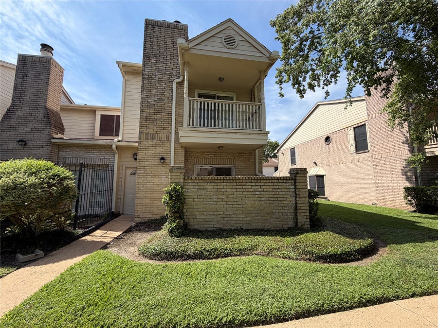 Property photo for 800 Country Place Drive, #205, Houston, TX