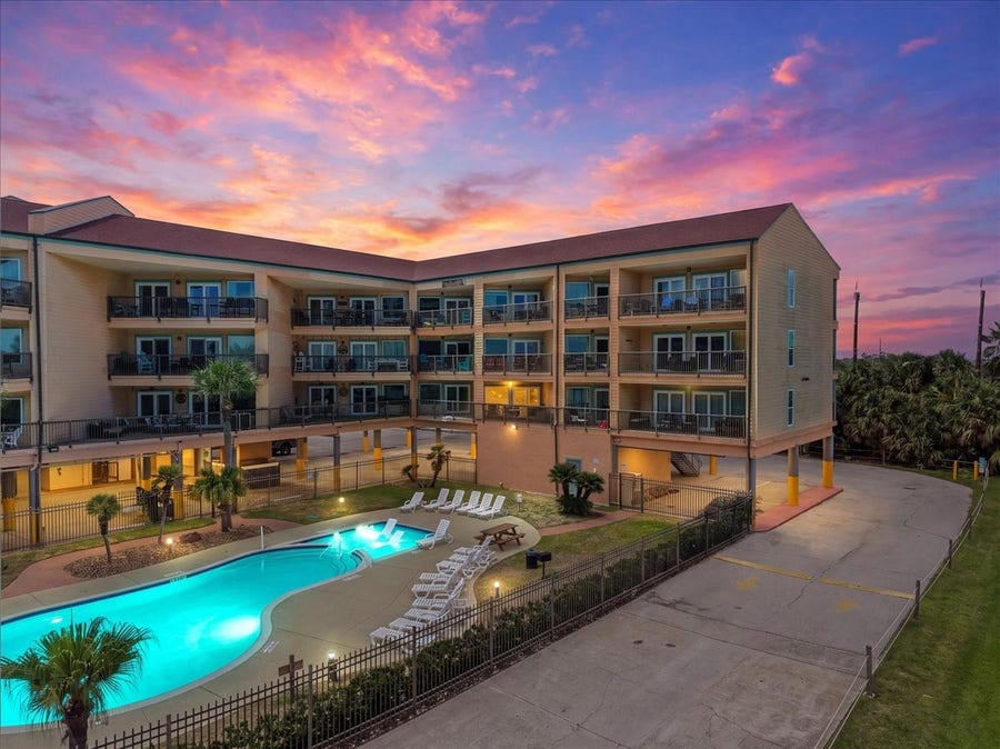 Property photo for 9520 Seawall Boulevard, #152, Galveston, TX