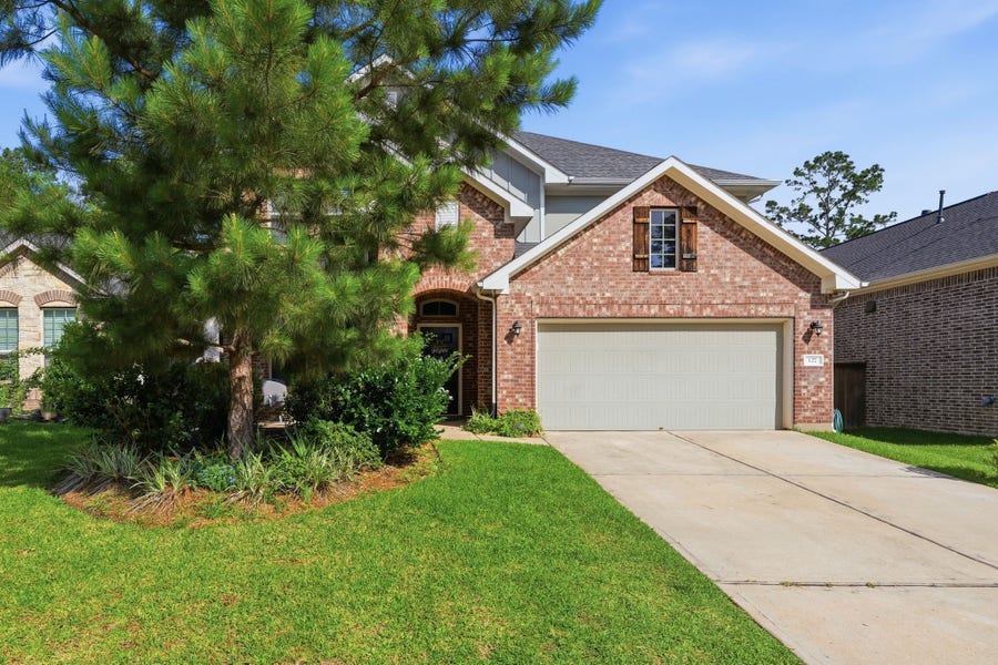 Property photo for 127 Buttonwood Court, Willis, TX