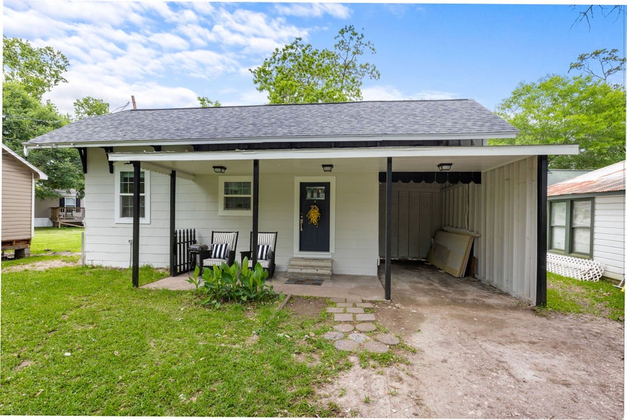 Property photo for 412 Waco Ave, League City, TX