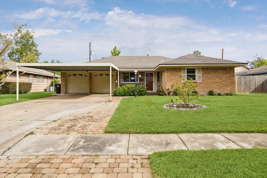 Property photo for 5506 Cheshire Lane, Houston, TX