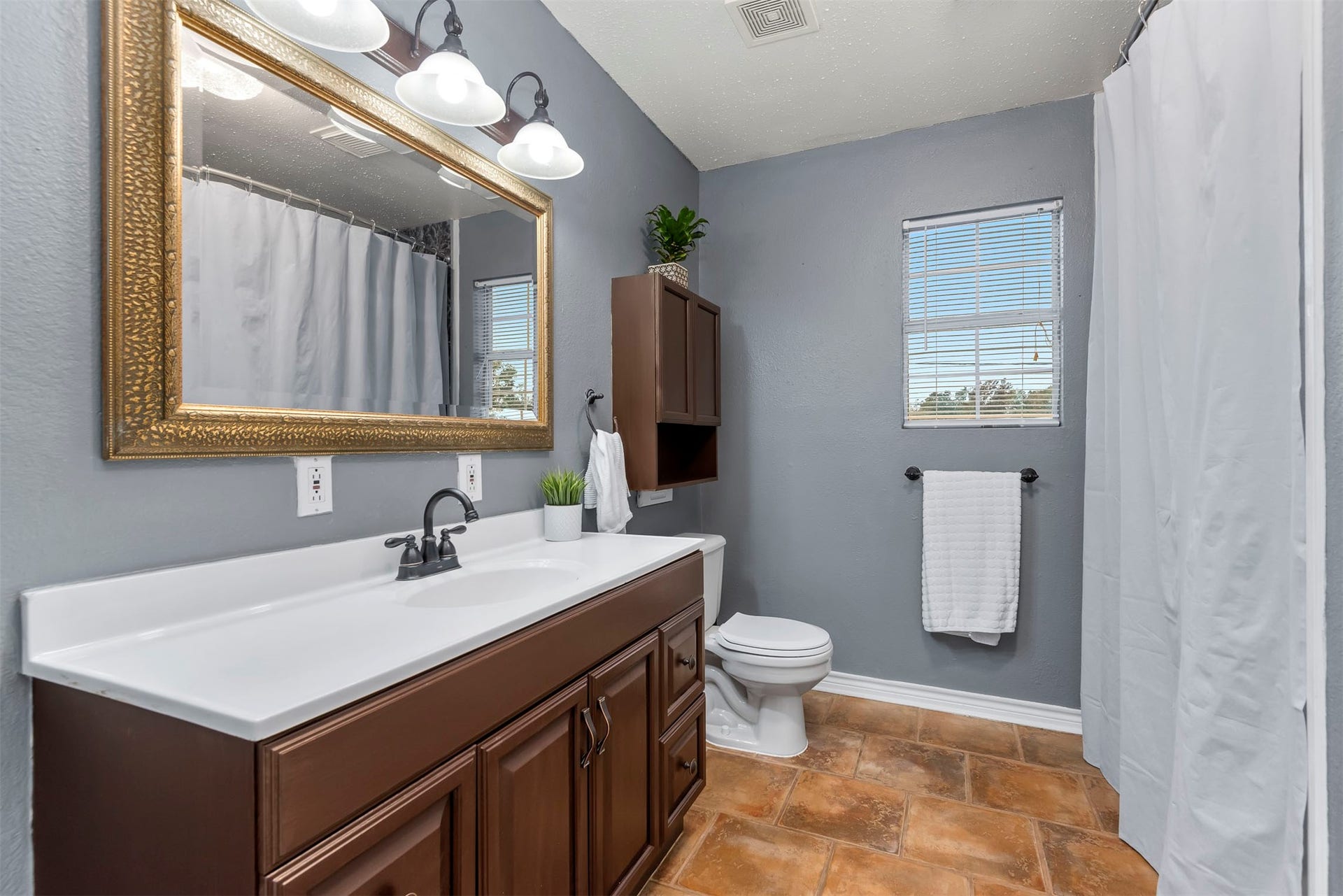 114 Grand Avenue, Bacliff, TX 77518 114 Grand Avenue, Bacliff, TX 77518