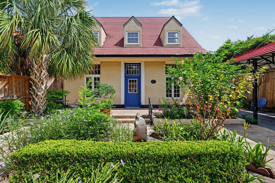 Property photo for 1990 W Clay Street, Houston, TX