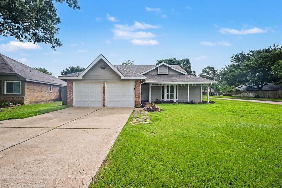 Property photo for 2710 Village Circle Drive, Katy, TX