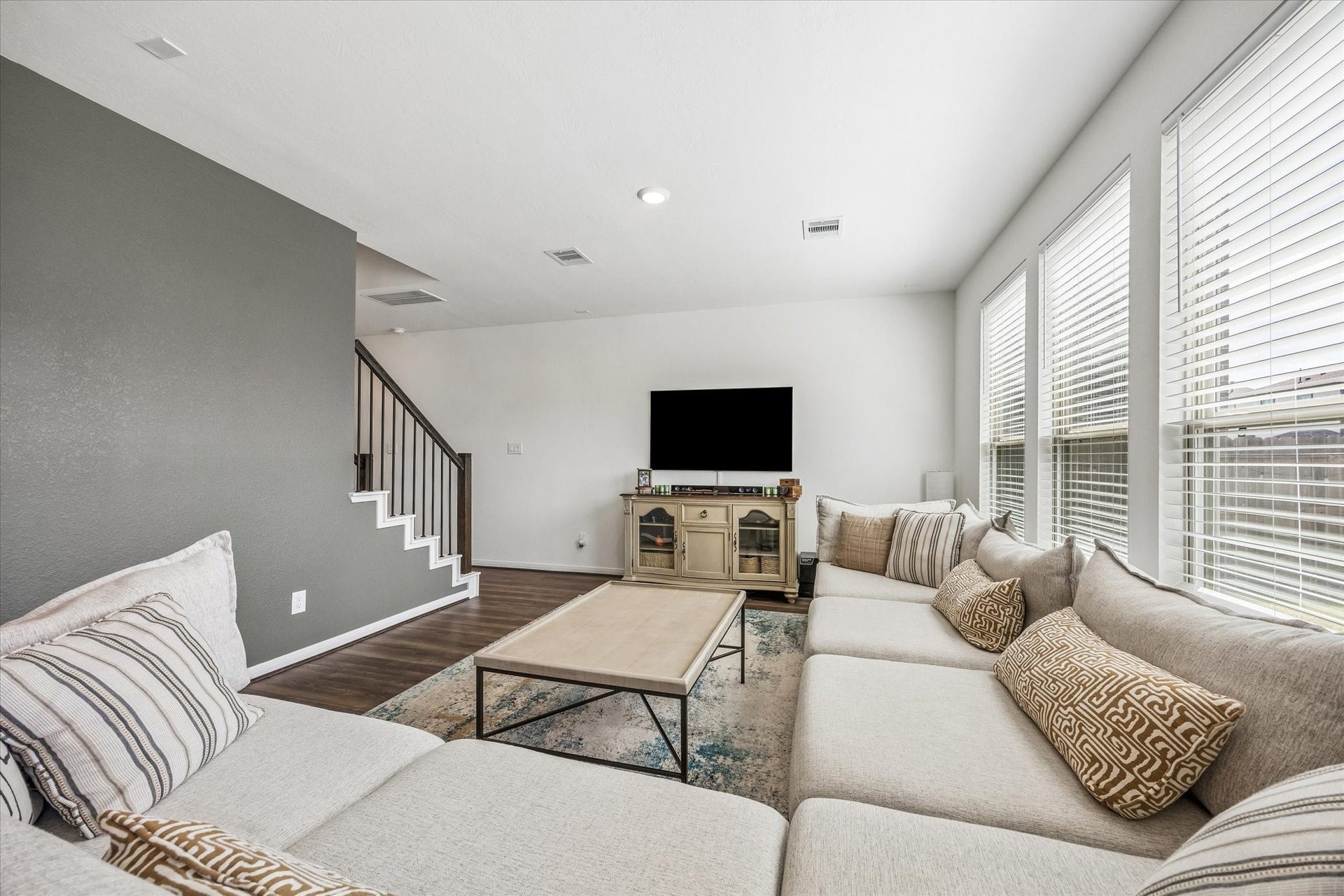 2852 Grand Anse Drive, Katy, TX 77493 Inviting living room with ample space for entertaining, relaxing, and making yourself at home.