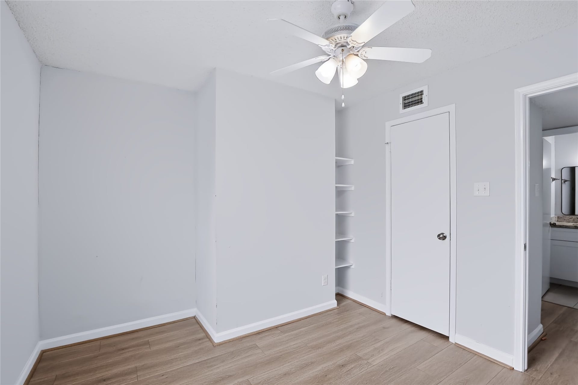 2750 Holly Hall Street, #510, Houston, TX 77054 2750 Holly Hall Street, #510, Houston, TX 77054