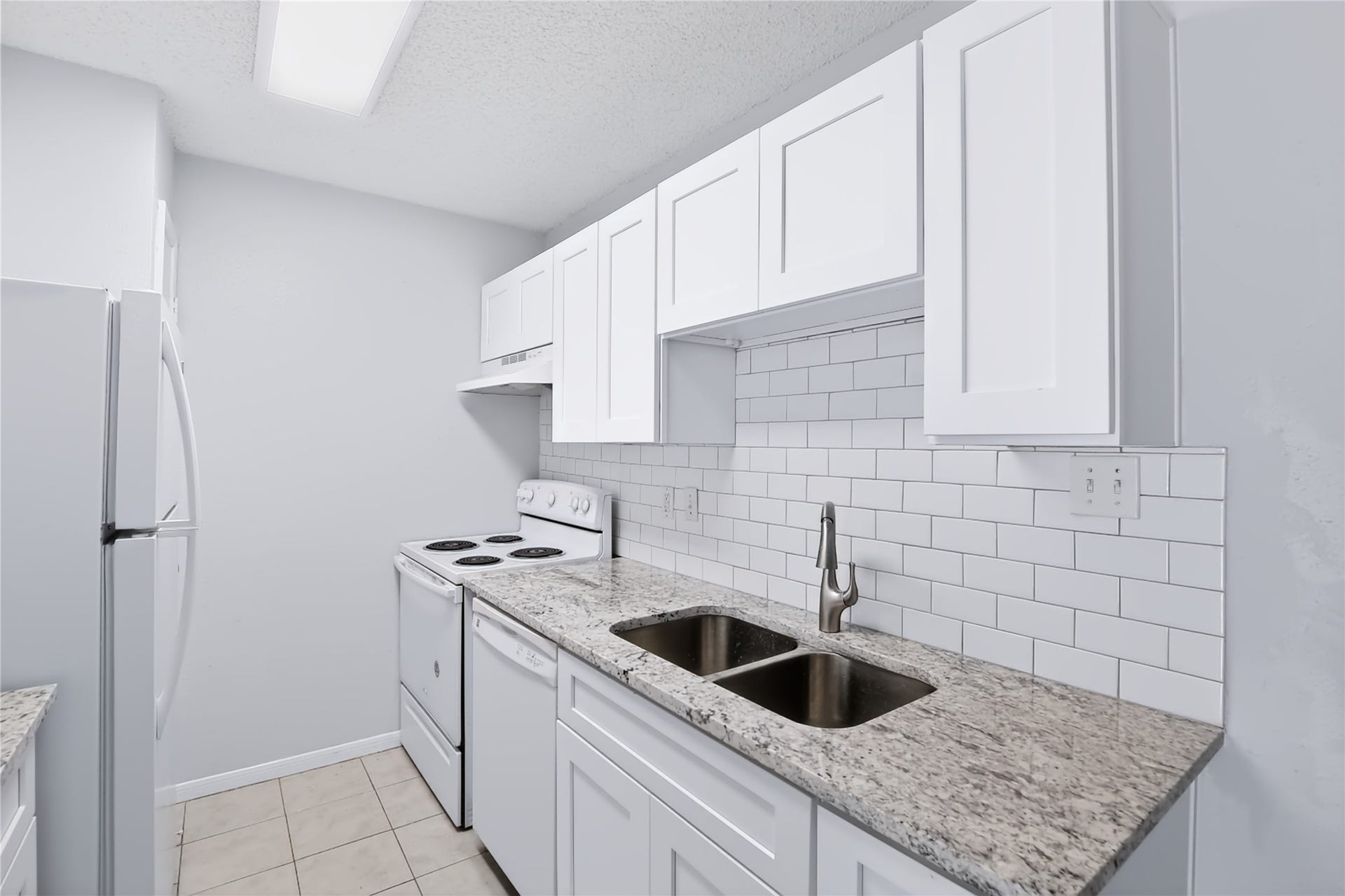 2750 Holly Hall Street, #510, Houston, TX 77054 2750 Holly Hall Street, #510, Houston, TX 77054