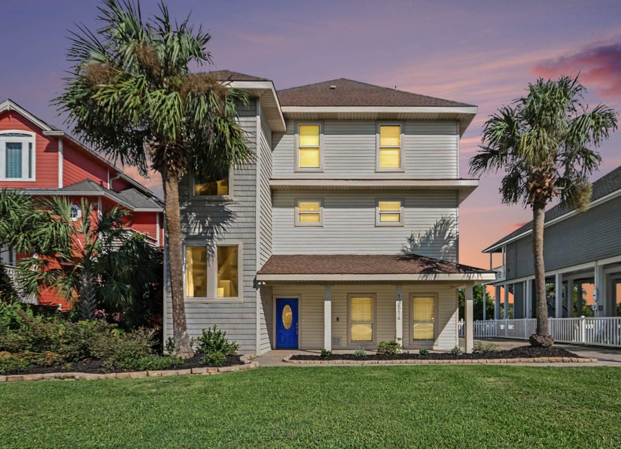 Property photo for 13514 Windlass Circle, Galveston, TX