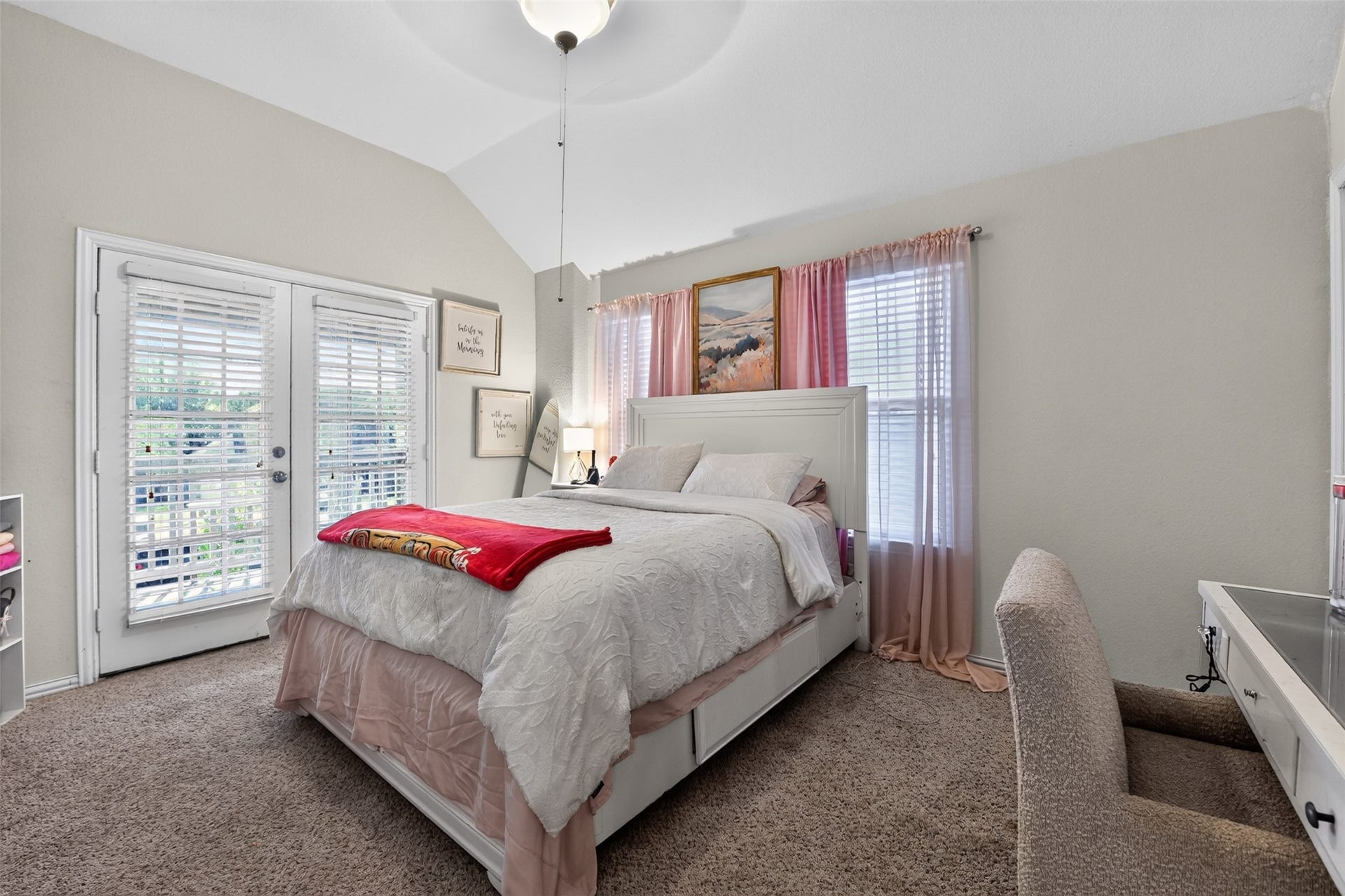 2nd bedroom with its own balcony