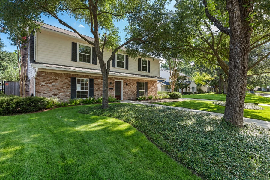 Property photo for 14219 Apple Tree Road, Houston, TX