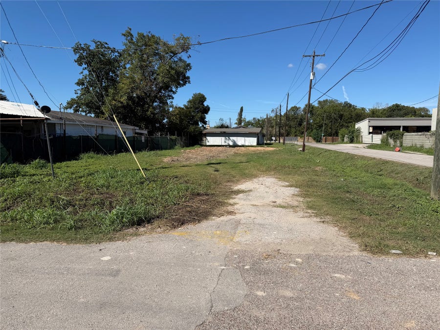 Property photo for 6417 Bobby Burns Street, Houston, TX