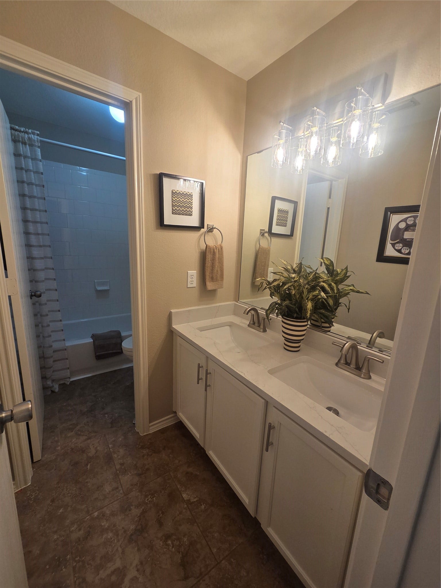 10143 Antelope Alley SW, Missouri City, TX 77459 Bathroom 2