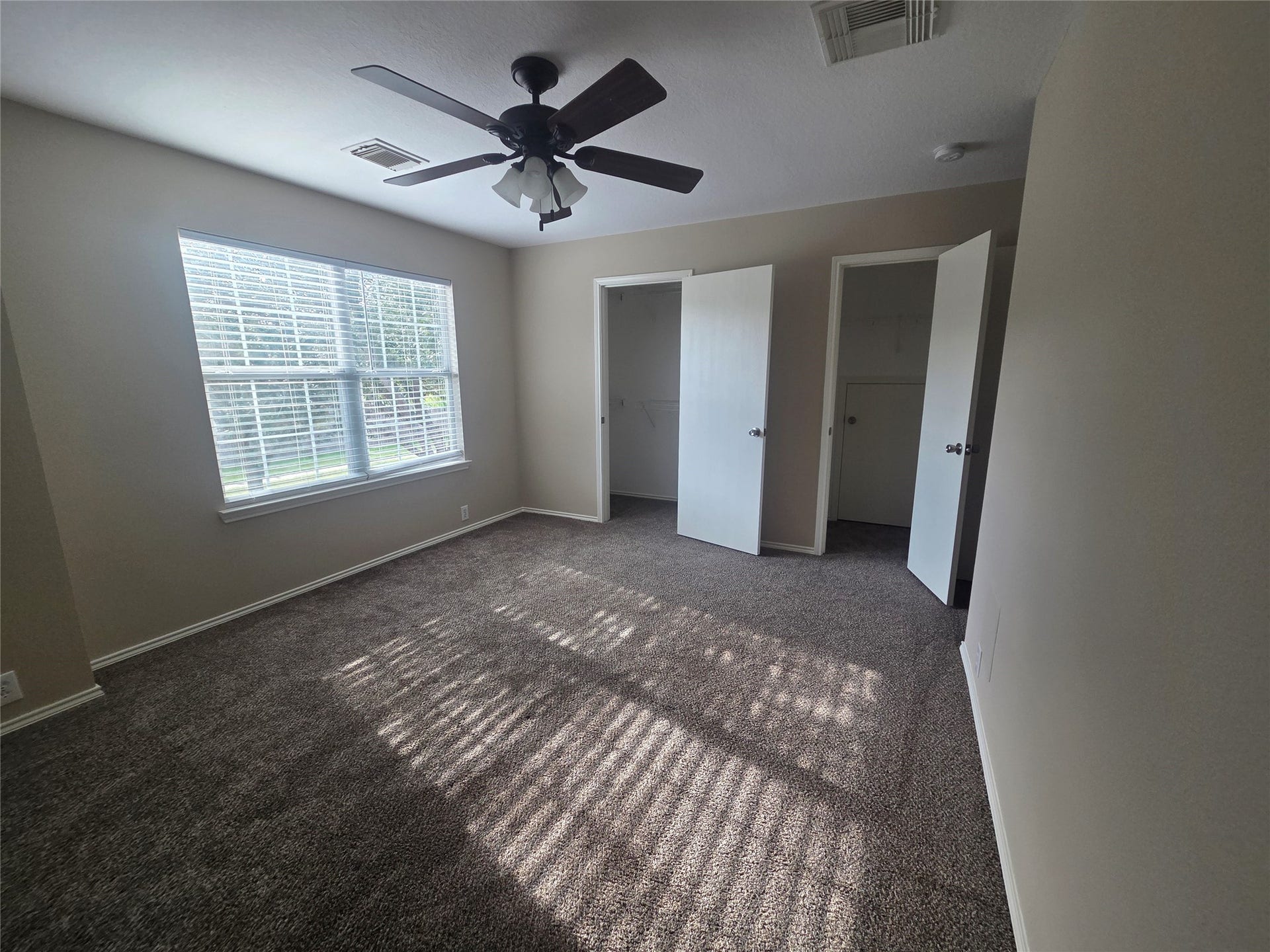 10143 Antelope Alley SW, Missouri City, TX 77459 Bedroom 2 double closets