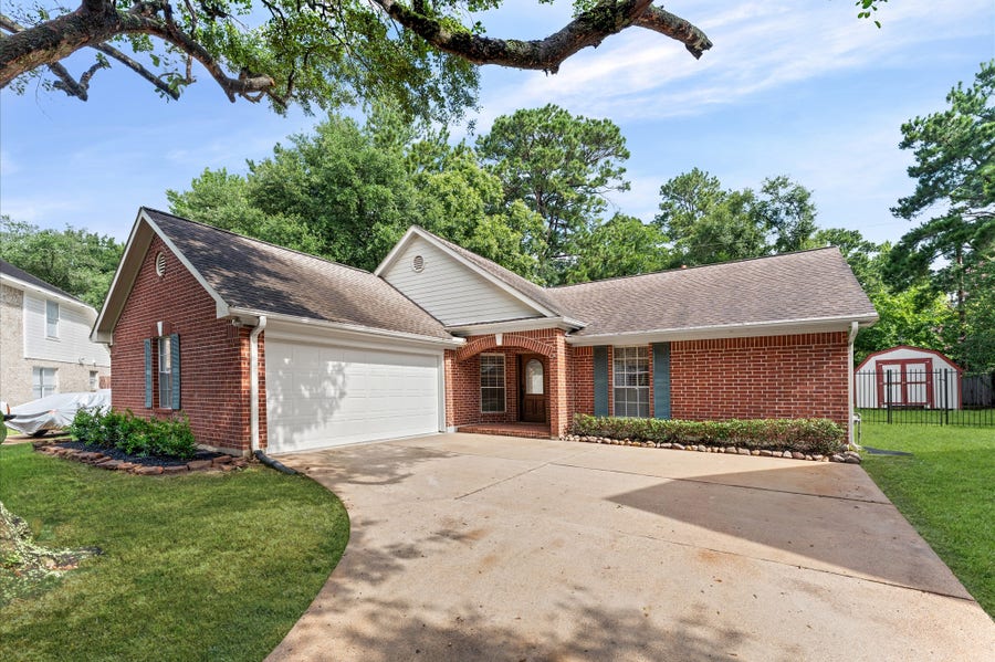 Property photo for 17618 Mill Springs Drive, Spring, TX