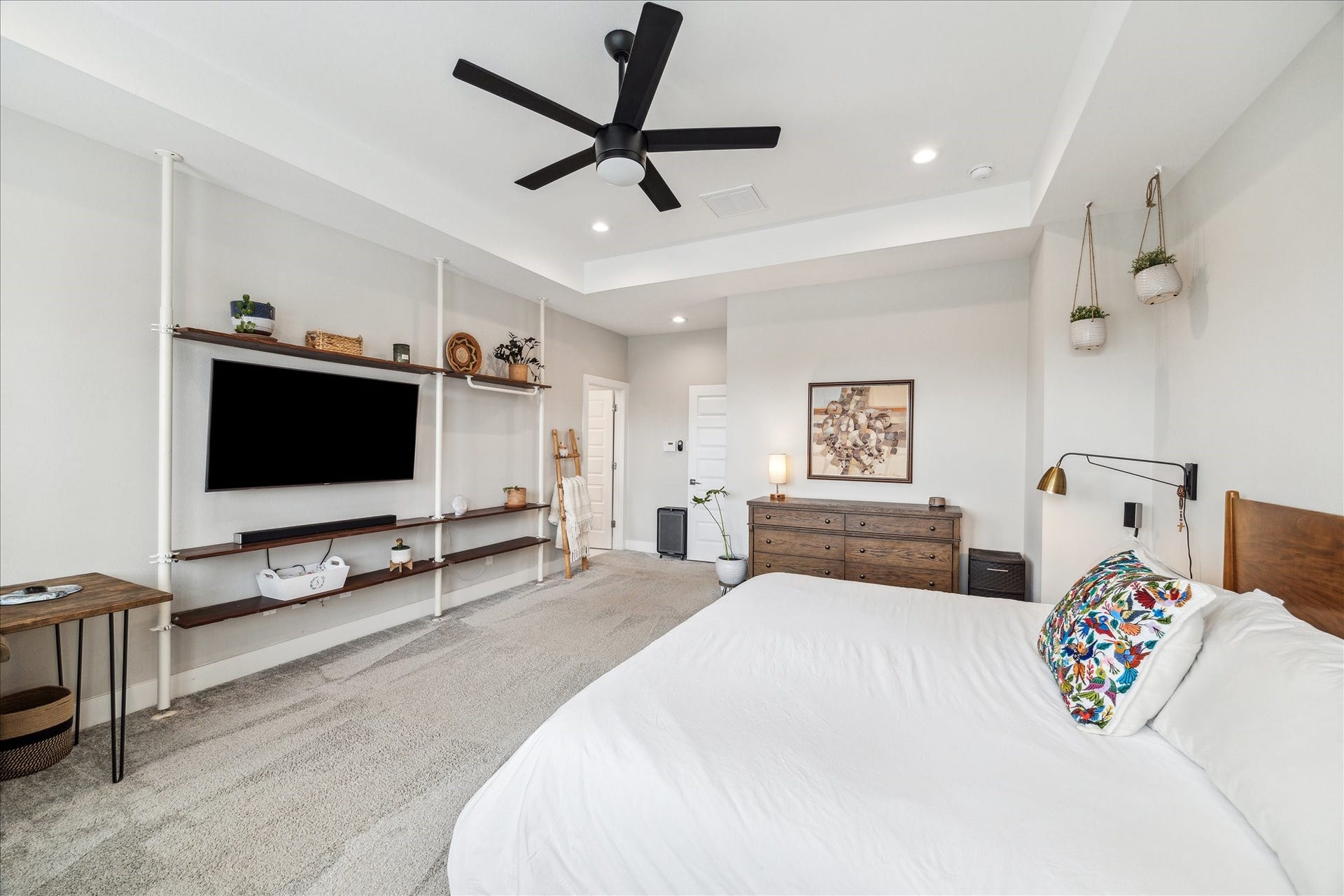 822 Morris Street, Houston, TX 77009 Primary Bedroom