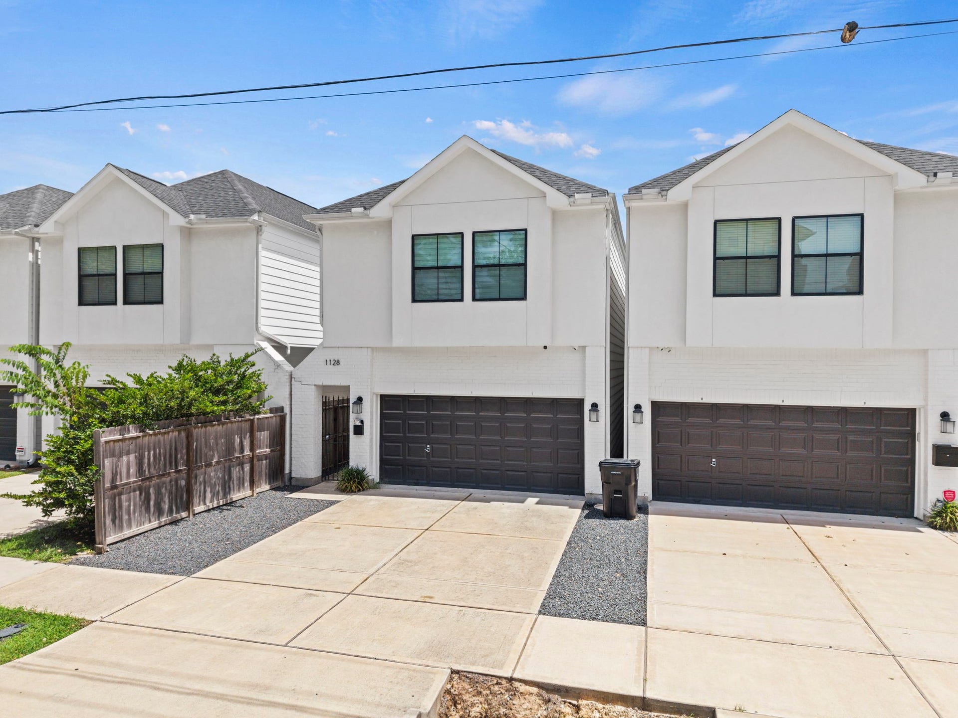 1128 Malone Street, Houston, TX 77007 Front of home - Angle #2
