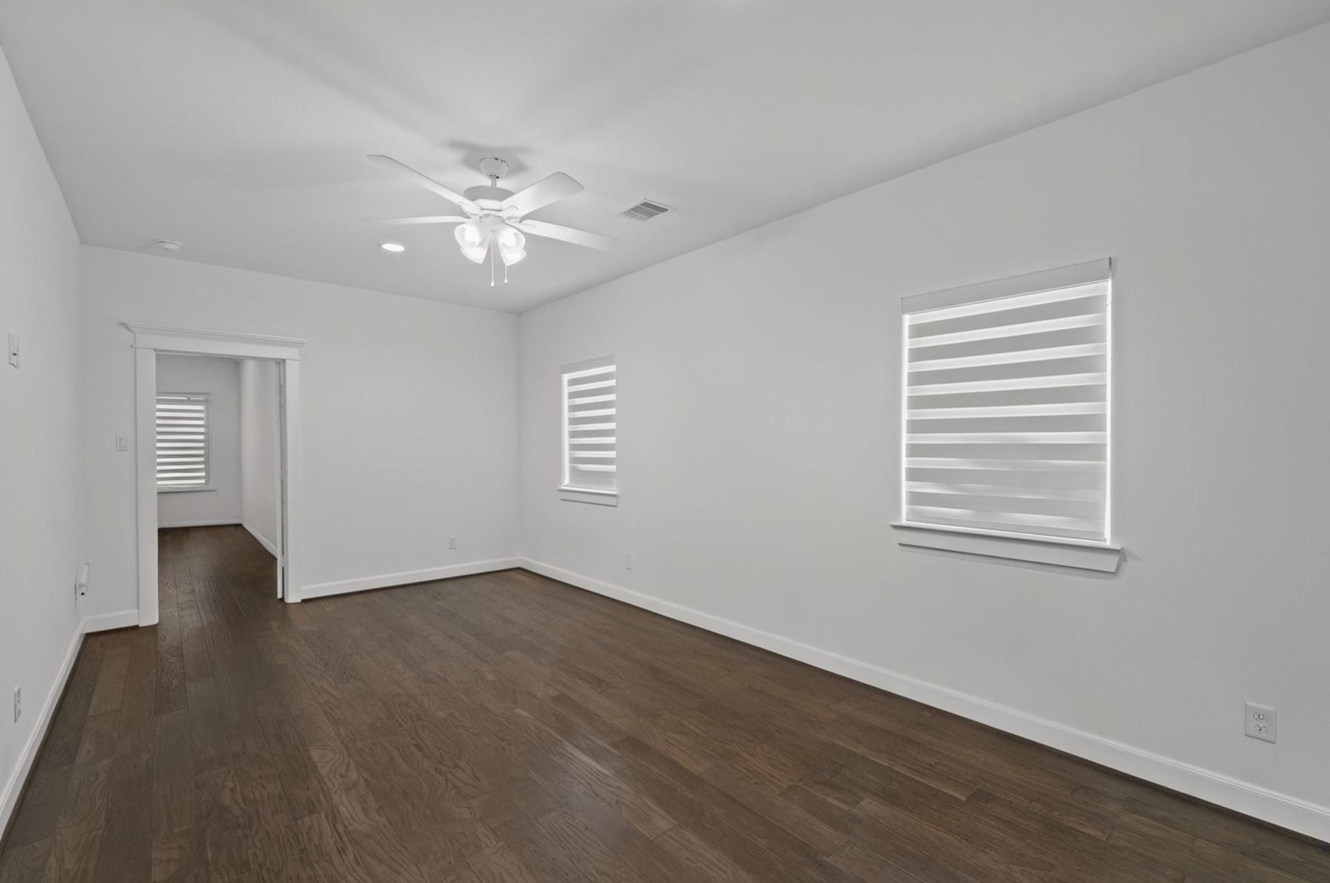 1128 Malone Street, Houston, TX 77007 Media / Game room / Flex space