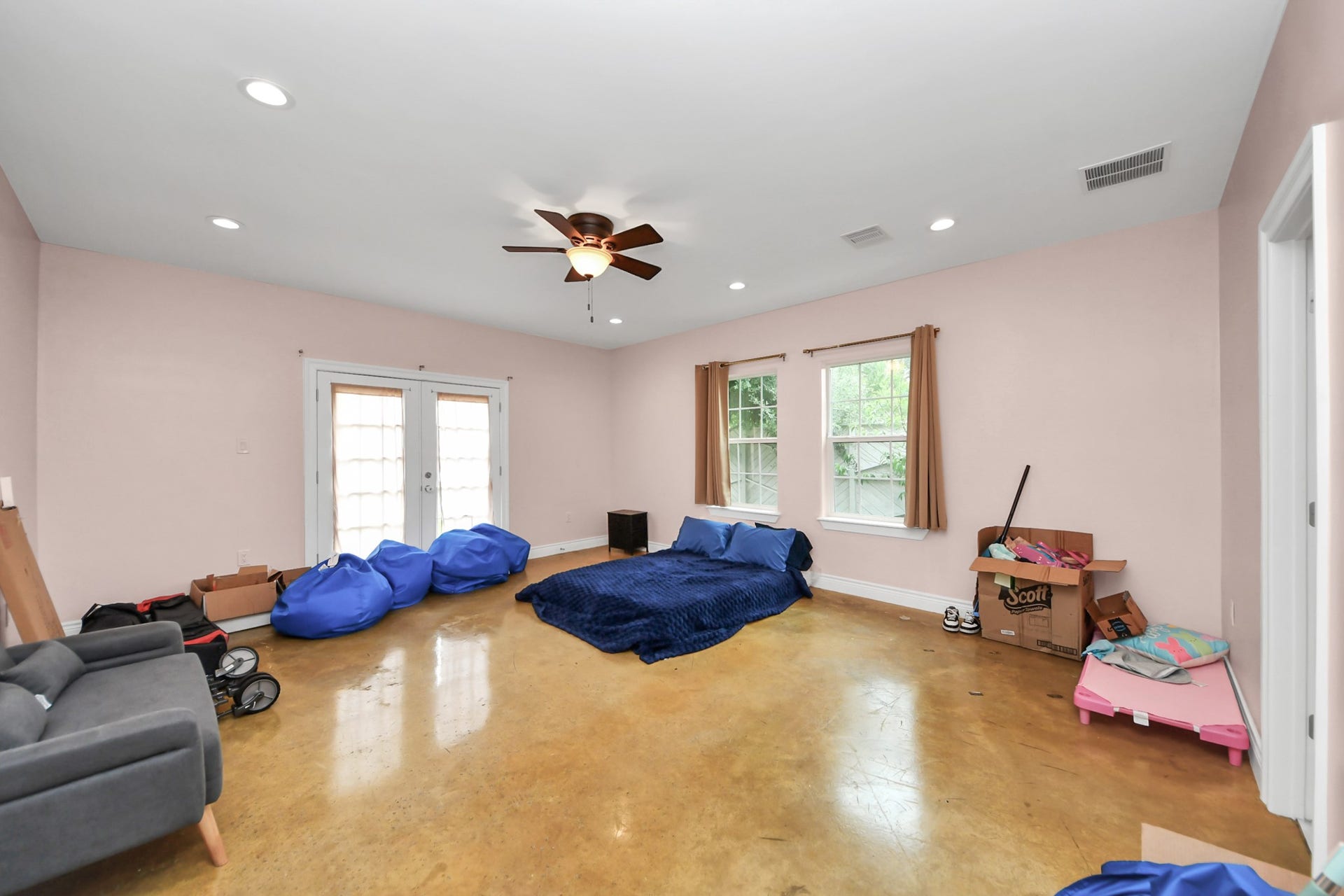 1202 Niagara Street, Houston, TX 77051