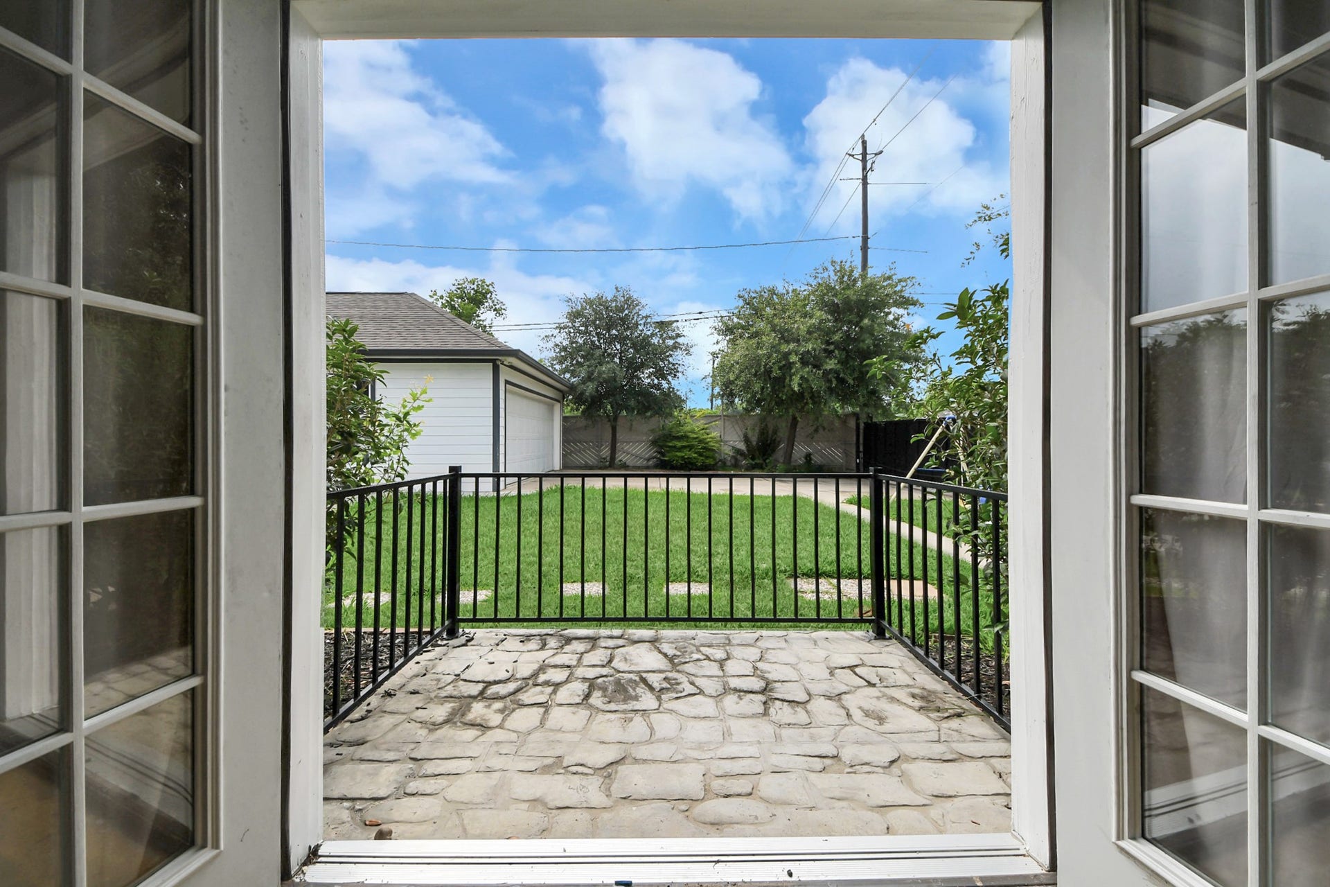 1202 Niagara Street, Houston, TX 77051