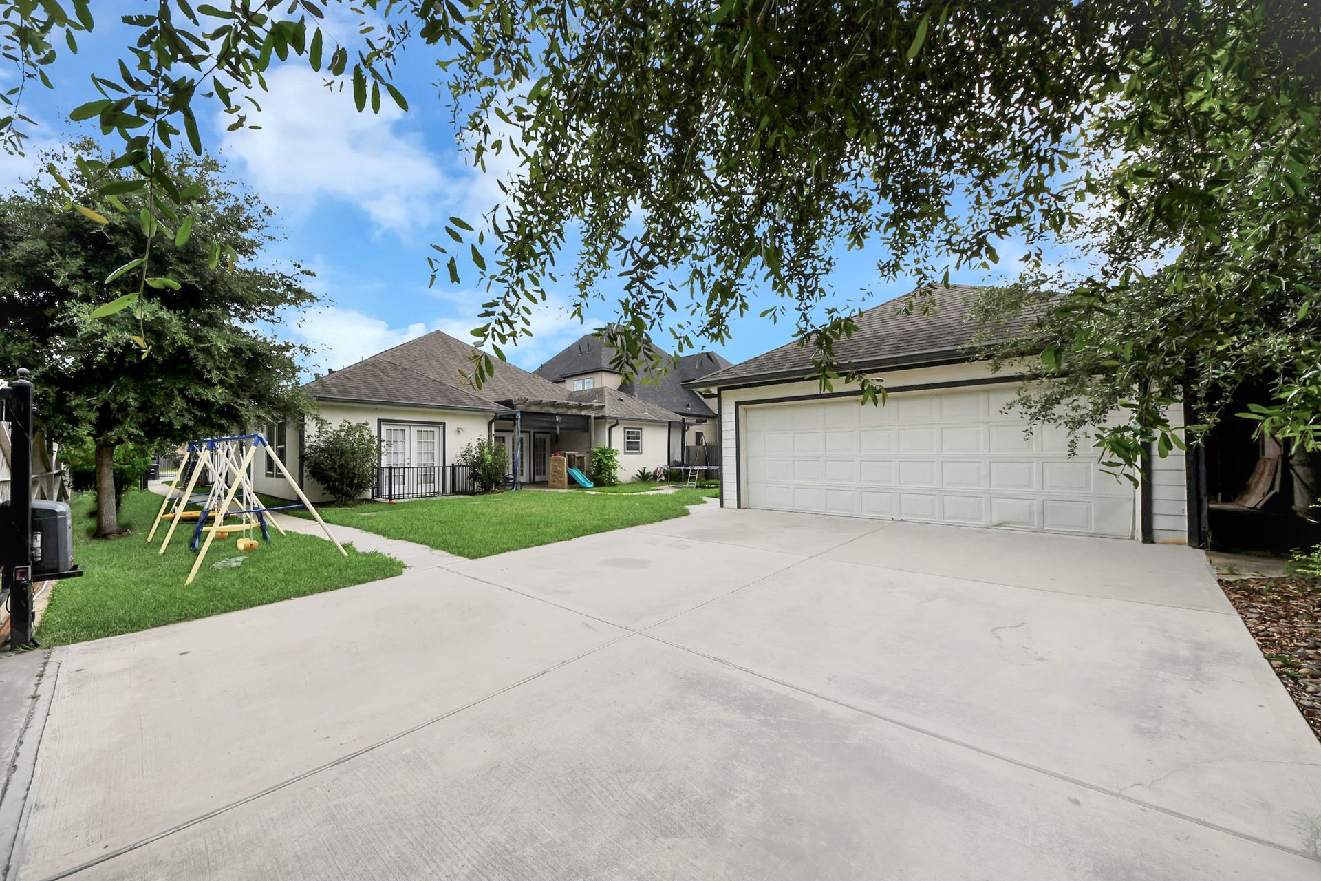 1202 Niagara Street, Houston, TX 77051