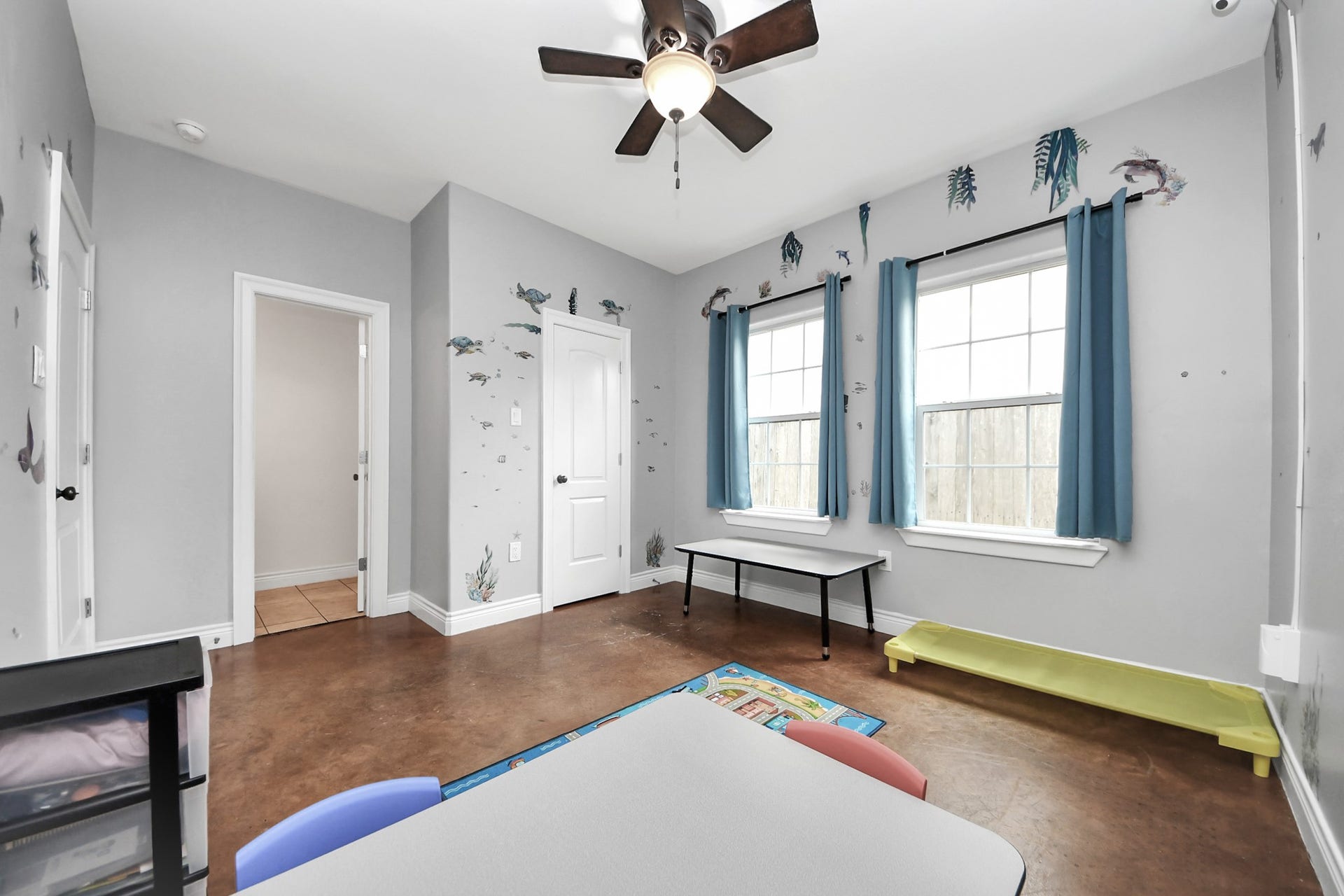 1202 Niagara Street, Houston, TX 77051