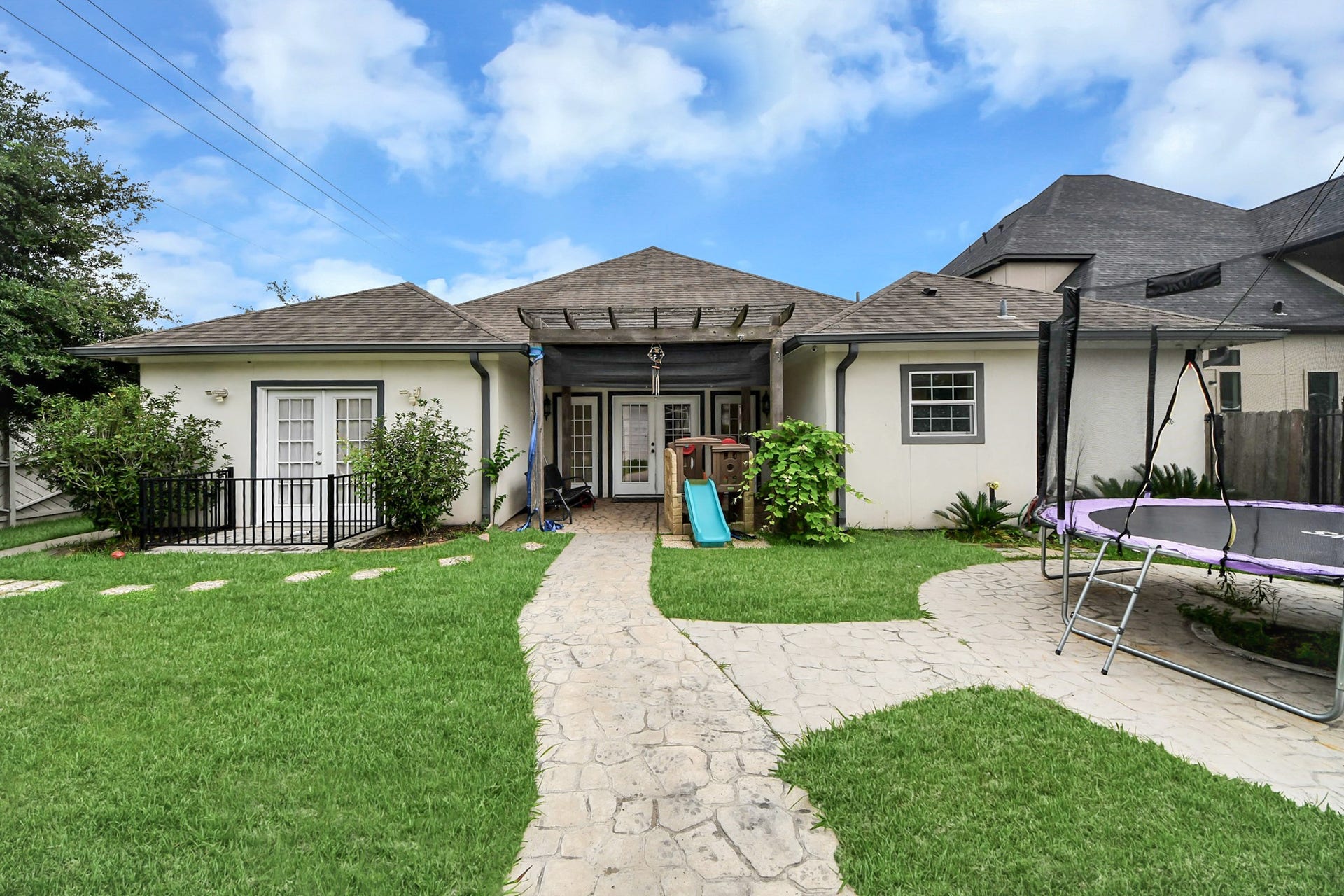 1202 Niagara Street, Houston, TX 77051