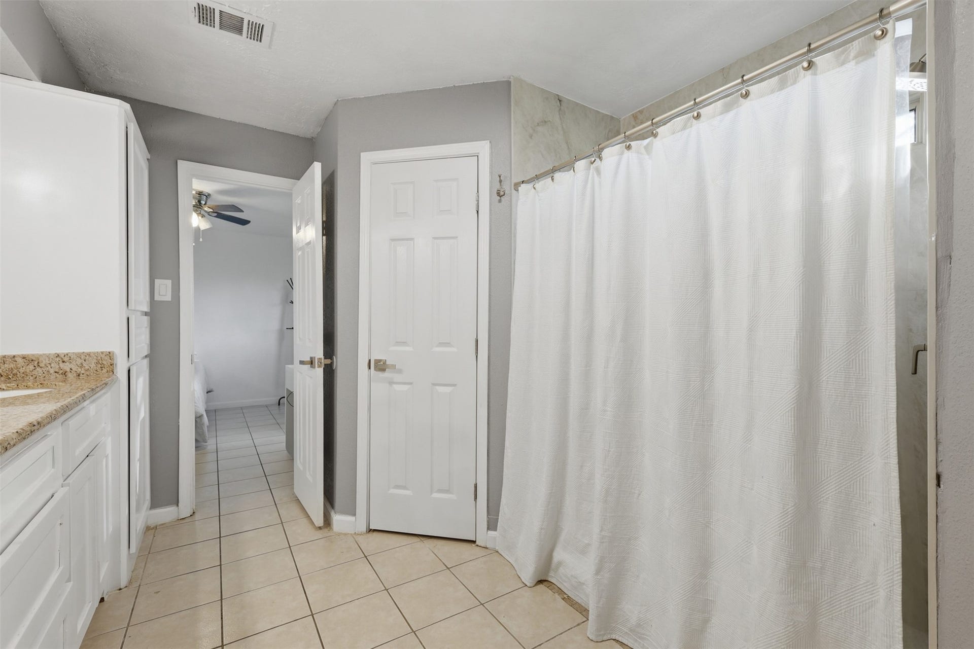 5919 Ollia Circle, Pasadena, TX 77505 Primary bathroom with newly updated stand in shower