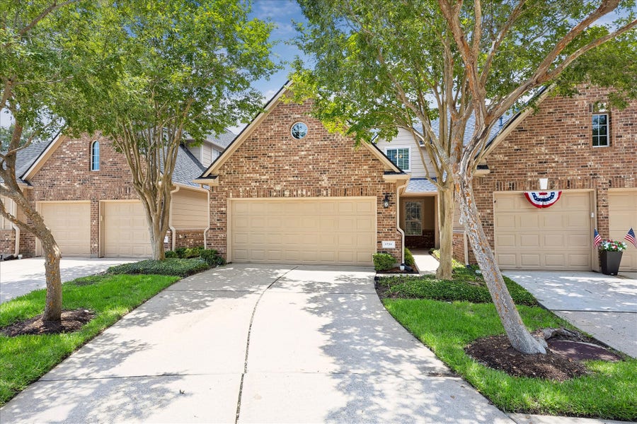 Property photo for 1711 QUIET POND DRIVE, Sugar Land, TX