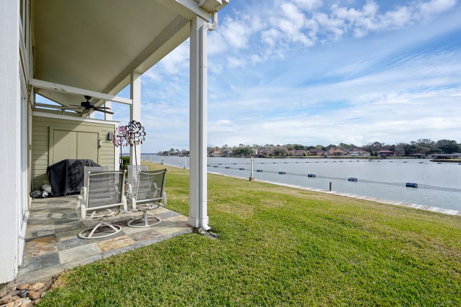 Property photo for 63 April Point Drive S, Conroe, TX