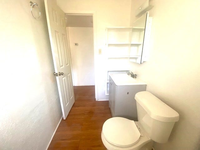 215 Avenue E, South Houston, TX 77587 Another view of hall bath with extra shelving for storage.