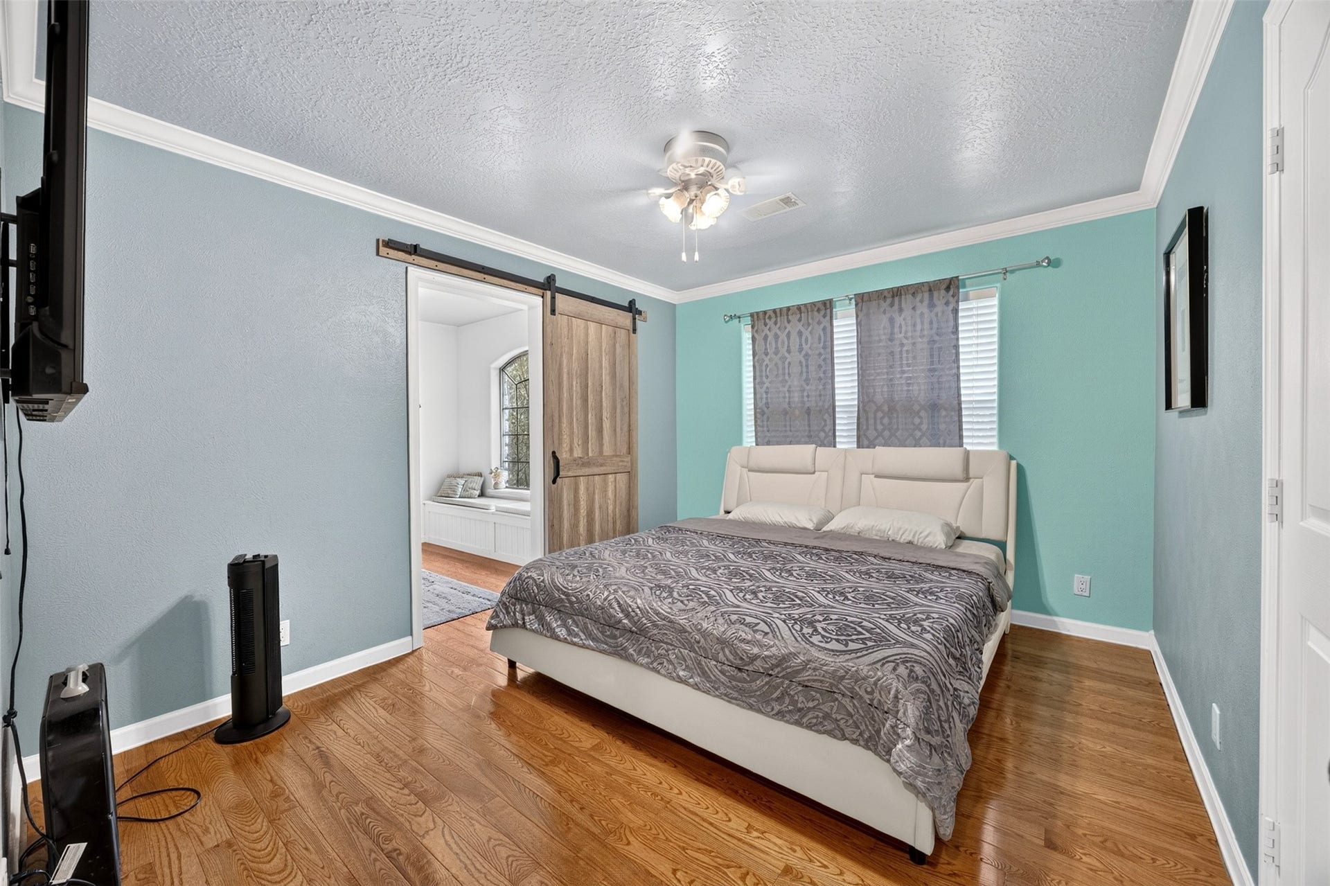 21427 Tophill Drive, Spring, TX 77388
