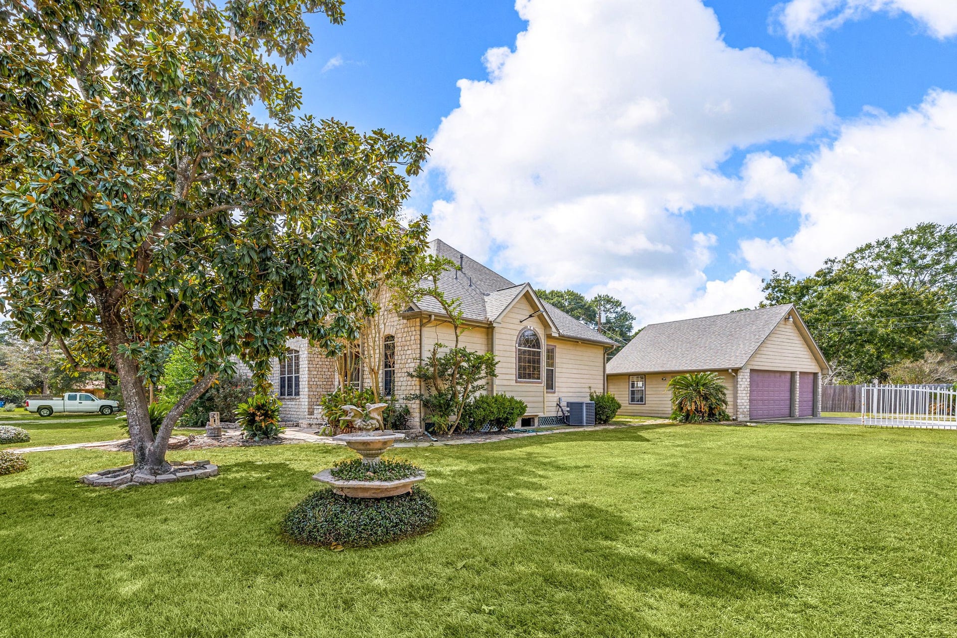 21427 Tophill Drive, Spring, TX 77388